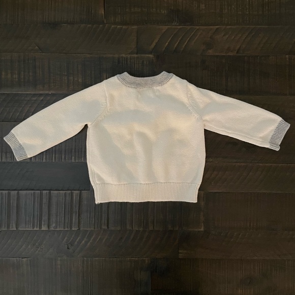 Newborn hoodie + NWOT sweater bundle - Picture 7 of 7